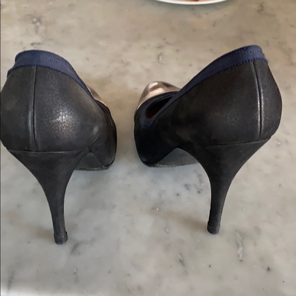 Lanvin metallic cap toe heels. - Picture 4 of 4